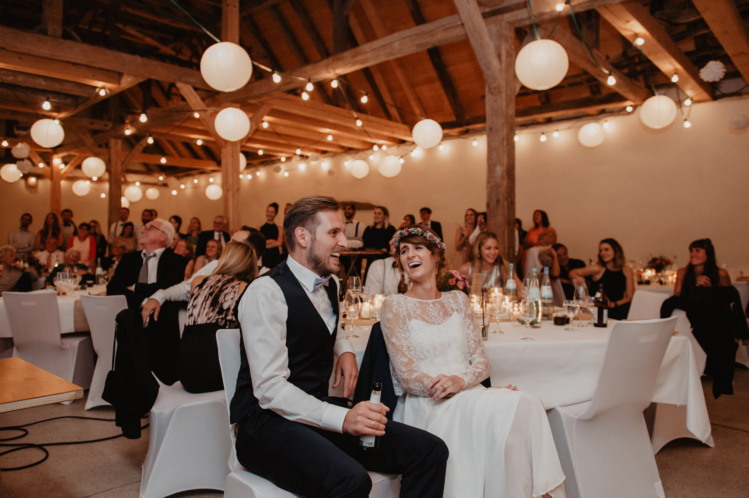 hochzeit im vogelbauerhof balgheim mit kerzen und laternen