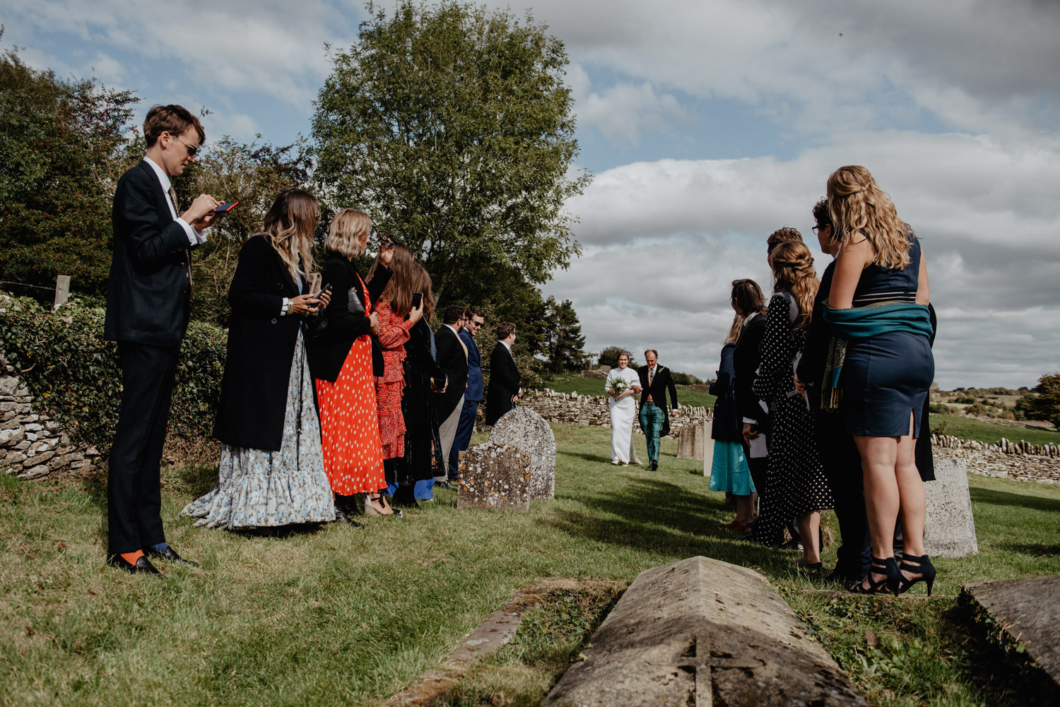 village church cotswolds wedding photography anne schwarz