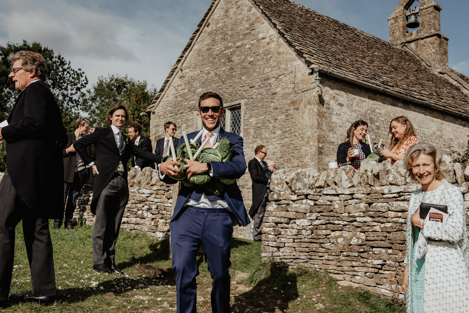 village church cotswolds wedding photography anne schwarz