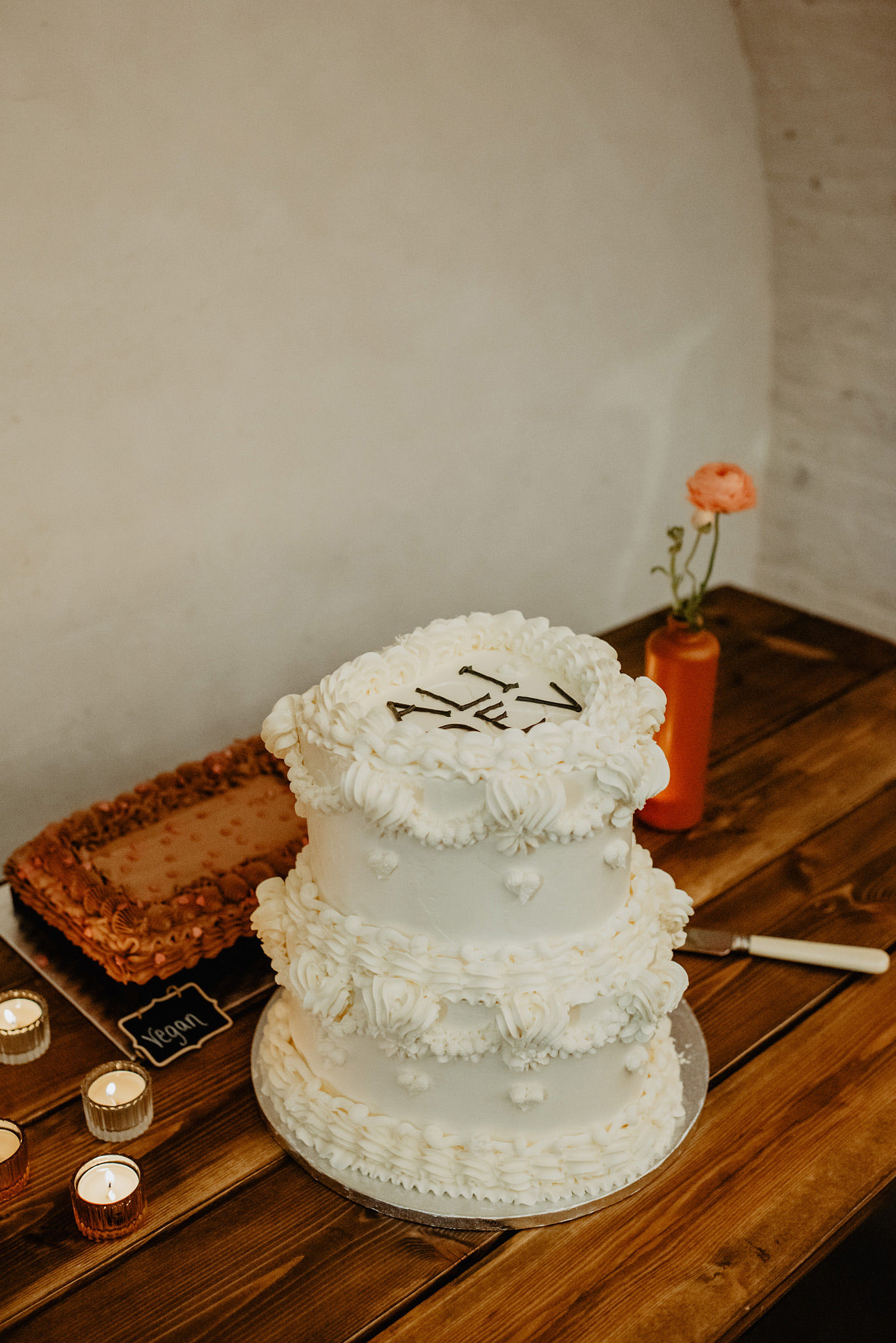 buttercream wedding cake
